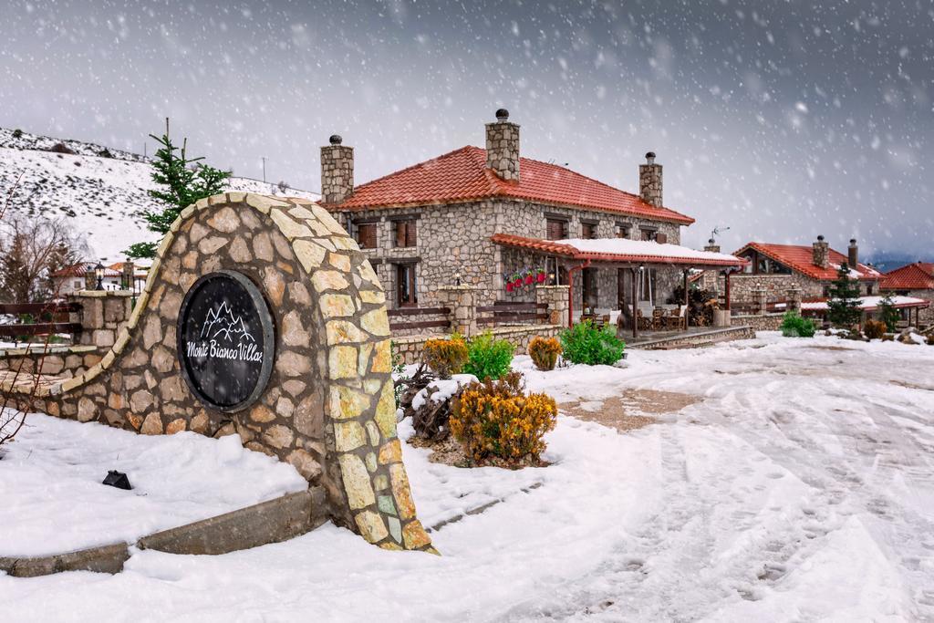 Monte Bianco Villas Arachova Exterior photo